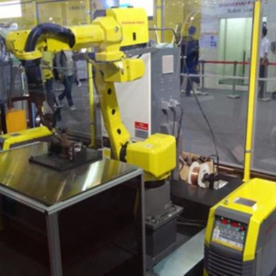 6 industriels robotiques de robot de bras du bras M-10iA/12 d'axe utilisés pour le robot de peinture