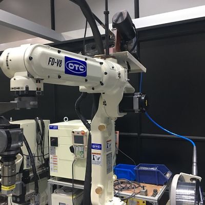 Chalumeau la charge utile d'OTC FD-V8 8kg de robot de soudure automatique pour la soudure de MIG
