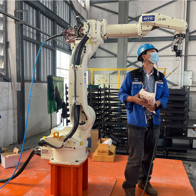 Chalumeau la charge utile d'OTC FD-V8 8kg de robot de soudure automatique pour la soudure de MIG