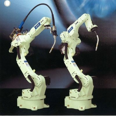 Soudure de MIG FD-B6 avec l'autre bras robotique industriel d'axe des soudeuses DM500 6 d'ARC