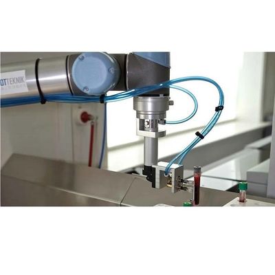 Lightweight Cobot Robot UR 5e With 5KG Payload Manipulator As Robot Collaborative For Pick And Place Machine