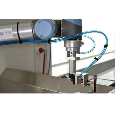 Robot universel UR 3e avec 3KG le bras de robot industriel d'axe de la charge utile 6 comme Cobot pour l'Assemblée de moteur