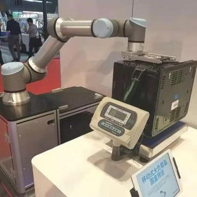 Robot de collaboration rapide et précis UR 16e avec le manipulateur de la charge utile 16KG comme robot de Cobot pour l'emballage