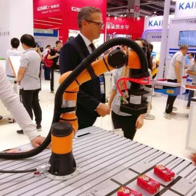 Bras de collaboration de robot d'axe d'AUBO i5 6 pour la vis de blocage comme Cobot