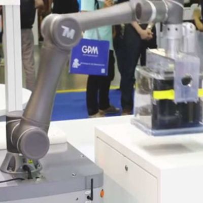 Axe robotique de transfert du bras 6 du robot TM5-900 en tant que robot de collaboration