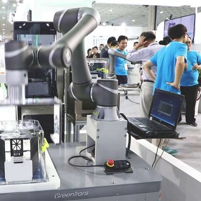 Axe robotique de transfert du bras 6 du robot TM5-900 en tant que robot de collaboration