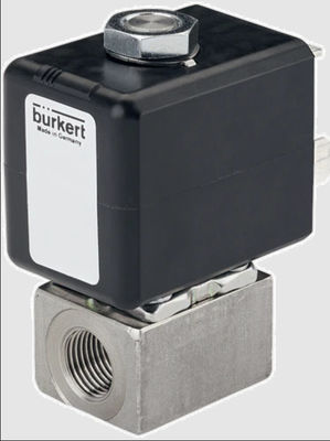Le type 7011 de Burkert en tant que valve à action directe du plongeur 22-Way avec IP65 a employé en tant qu'électrovanne pour des pièces de valve