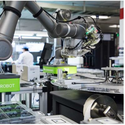Manipulation de l'axe robotique de collaboration du bras 6 du robot TM5M-900 Cobot comme robot de Cobot