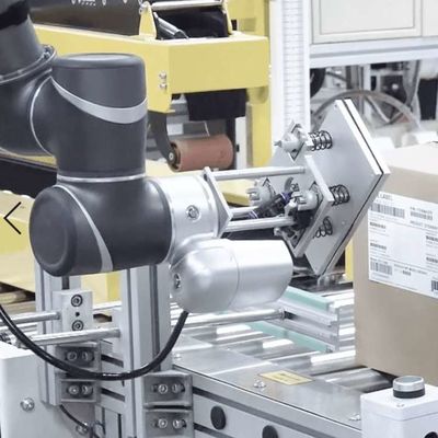 Manipulation de l'axe robotique de collaboration du bras 6 du robot TM5M-900 Cobot comme robot de Cobot