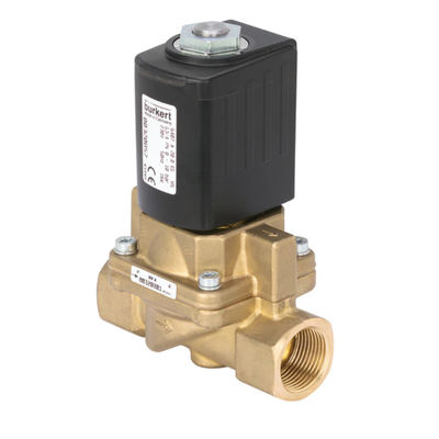 Type 6407 de Burkert en tant que valve de piston aidée servo 2/2-Way appropriée au gaz et à la vapeur du corps de valve