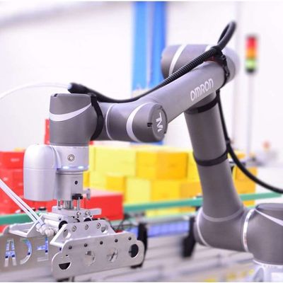 Axe OMRON TM14M With Visual Camera du bras 6 de robot manipulant le robot comme Cobot