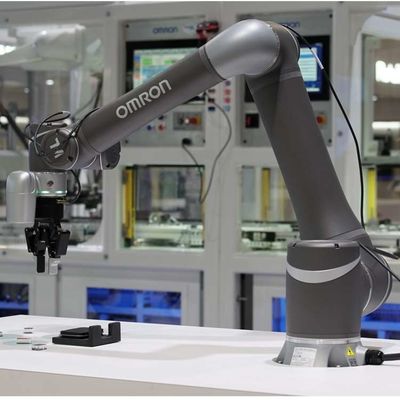 Axe OMRON TM14M With Visual Camera du bras 6 de robot manipulant le robot comme Cobot