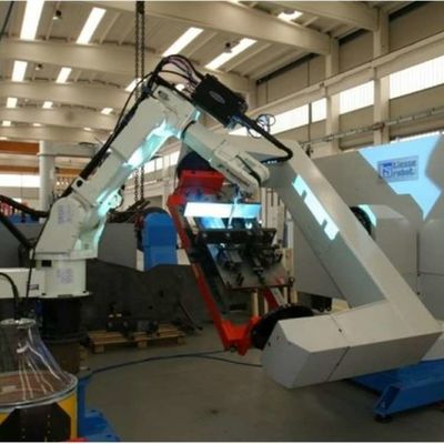 Axe du robot de soudure automatique RA010N 6 avec des soudeuses d'arc comme robot de soudure