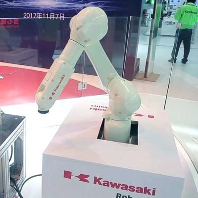Bras RS007N de robot industriel de 6 axes pour la manipulation matérielle comme robot d'Assemblée