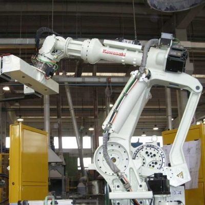 Charge utile 300kg du robot BX300L de soudage par points pour souder en tant que machine de soudage par points