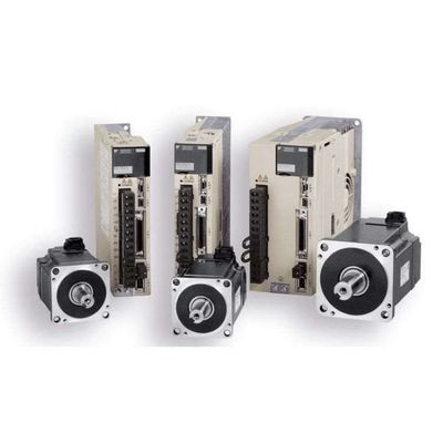 Servo-conducteur SGM7J-A5A7C6E Servo-moteur à courant alternatif pour l'automatisation du bras de robot en tant que servo-moteur