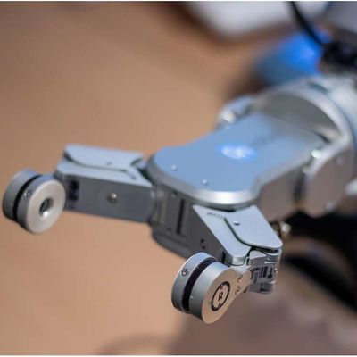 Réglageur robot intelligent RG2-FT avec bras robotique collaboratif pour l'automatisation du robot industriel