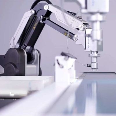 Arm robotique de bureau à 4 axes MG400 Robot Chine avec le robot grippeur CNGBS en tant que robot collaboratif