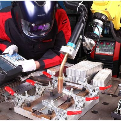 Soudeur intelligent CO2 MAG MMA Ehave CM500 avec robot de soudage CNGBS comme machine de soudage