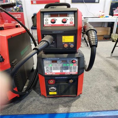 Les soudeurs MIG numériques Dex DM3000 pour l'automatisation du robot de soudage MIG en tant que machine de soudage