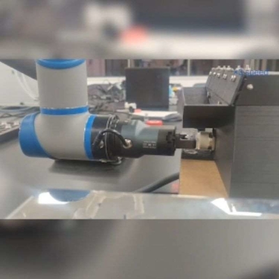La Chine Robot Gripper électrique PGS-5 combiné avec le bras de robot CNC pour choisir et placer comme cobot