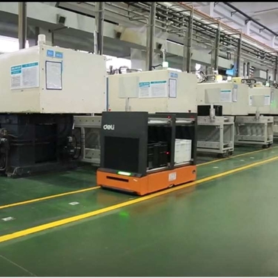 AGV Robot Q3-600C Charge utile 600 kg avec bras robot cobot CNGBS pour le projet d'automatisation en tant qu'AGV