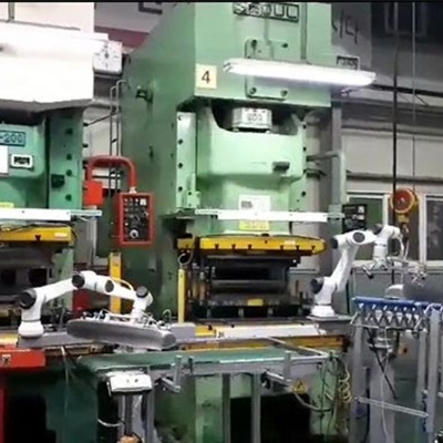 La série féerique de HAN E5 Cobot en tant que travail de transfert de machine avec la charge utile 5kg de robot d'AGV avec l'axe 6