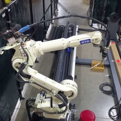 Soudeurs à arc DM500 Poids 51 kg Avec bras robotisé Pour l'automatisation de la station de soudage Comme les autres soudeurs à arc