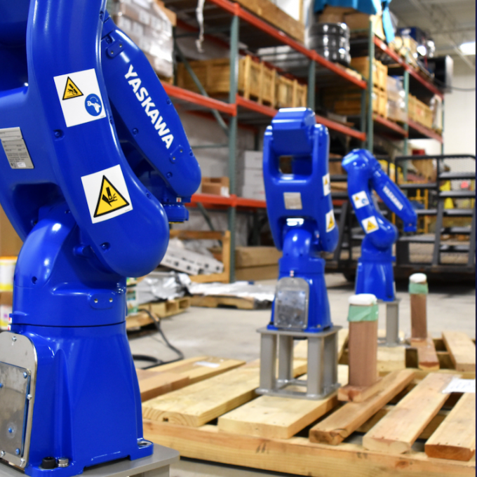 Robot industriel de Yaskawa MOTOMAN GP8 pour la sélection de fraisage d'ascenseur de bras de manipulateur 2